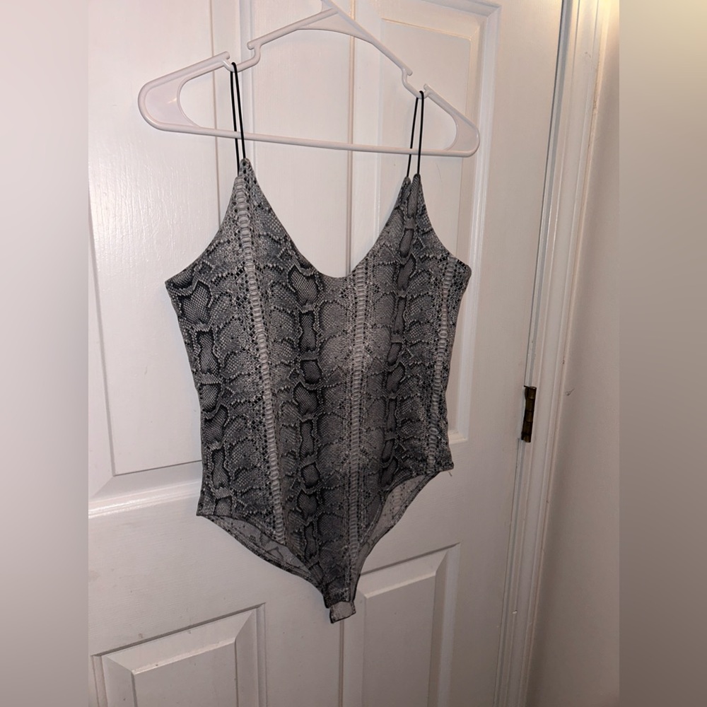 Snake print bodysuit. Size M.